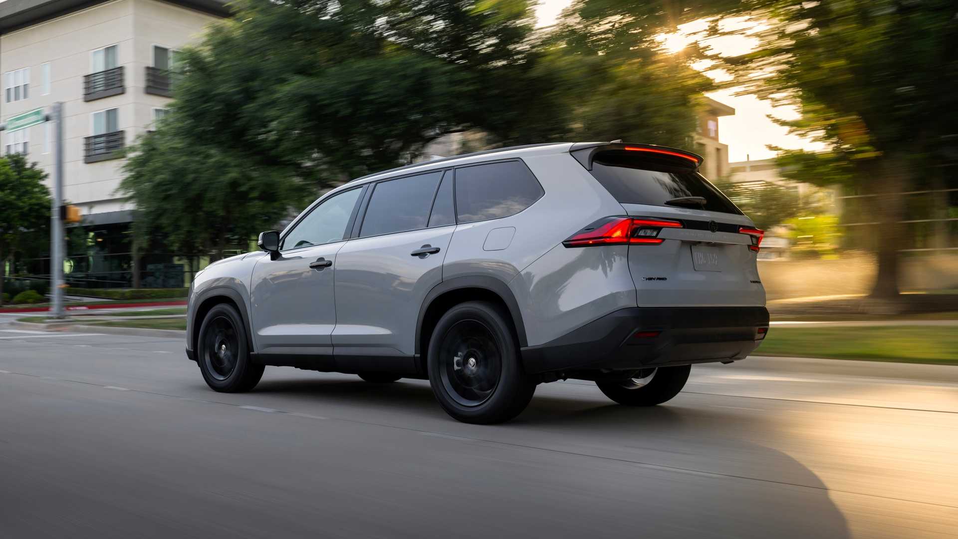 grey 2025 Toyota Grand Highlander