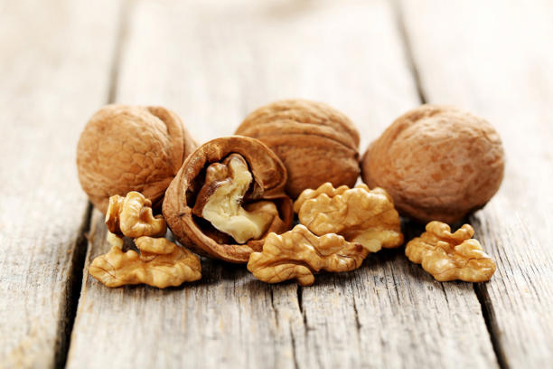 Αμύγδαλα ή καρύδια; Ποια έχουν περισσότερα καλά λιπαρά, φυτικές ίνες και πρωτεΐνη - 2