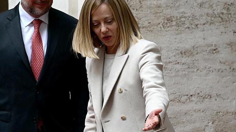 Son dakika... Avrupa liderleri 'acilen' Paris'de toplanıyor: 'Telaş içindeler'