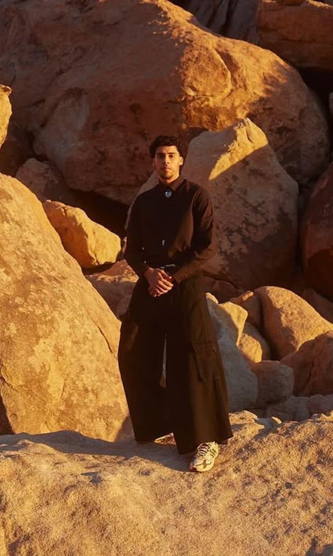 Todo sobre Bernie, el hermano de Bad Bunny que arrasa como modelo en