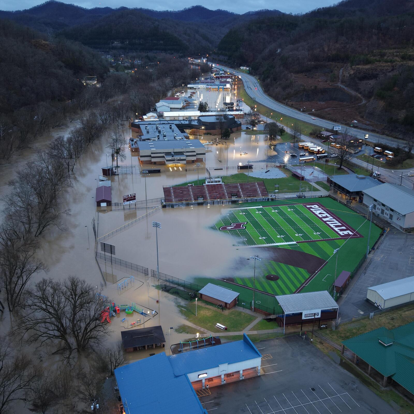 "Devastating flooding" hits small town of Pikeville, Kentucky
