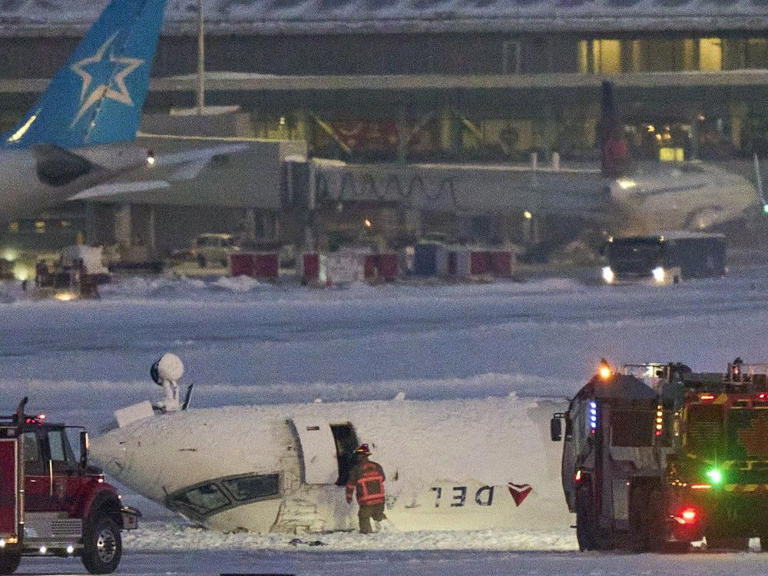 Toronto plane crash diverts eleven flights to Ottawa airport