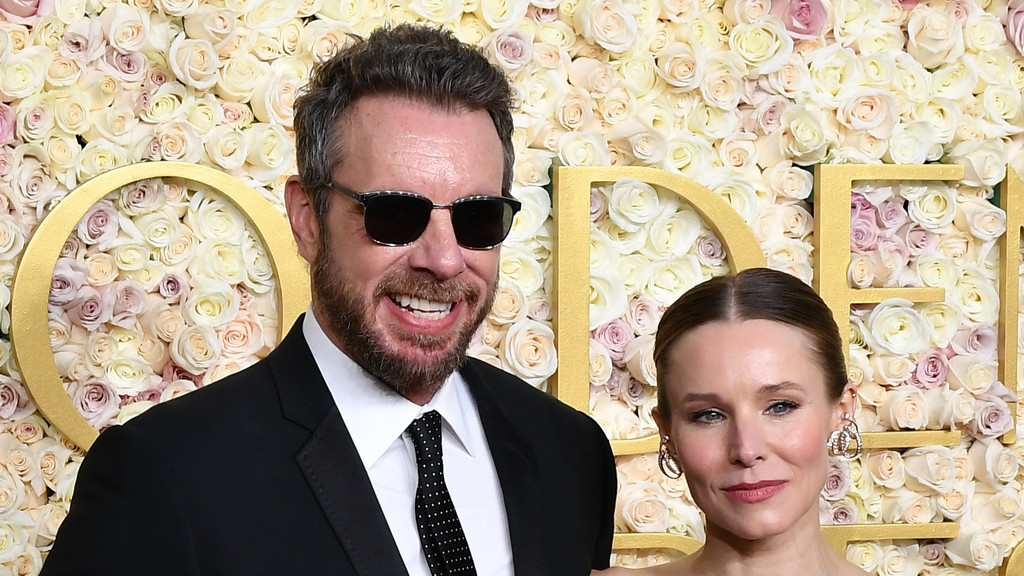 Kristen Bell and Dax Shepard 'root for each other' in onscreen romances