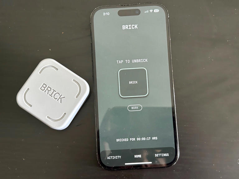 I tried Brick, the $59 gadget that blocks phone apps. It's the only ...