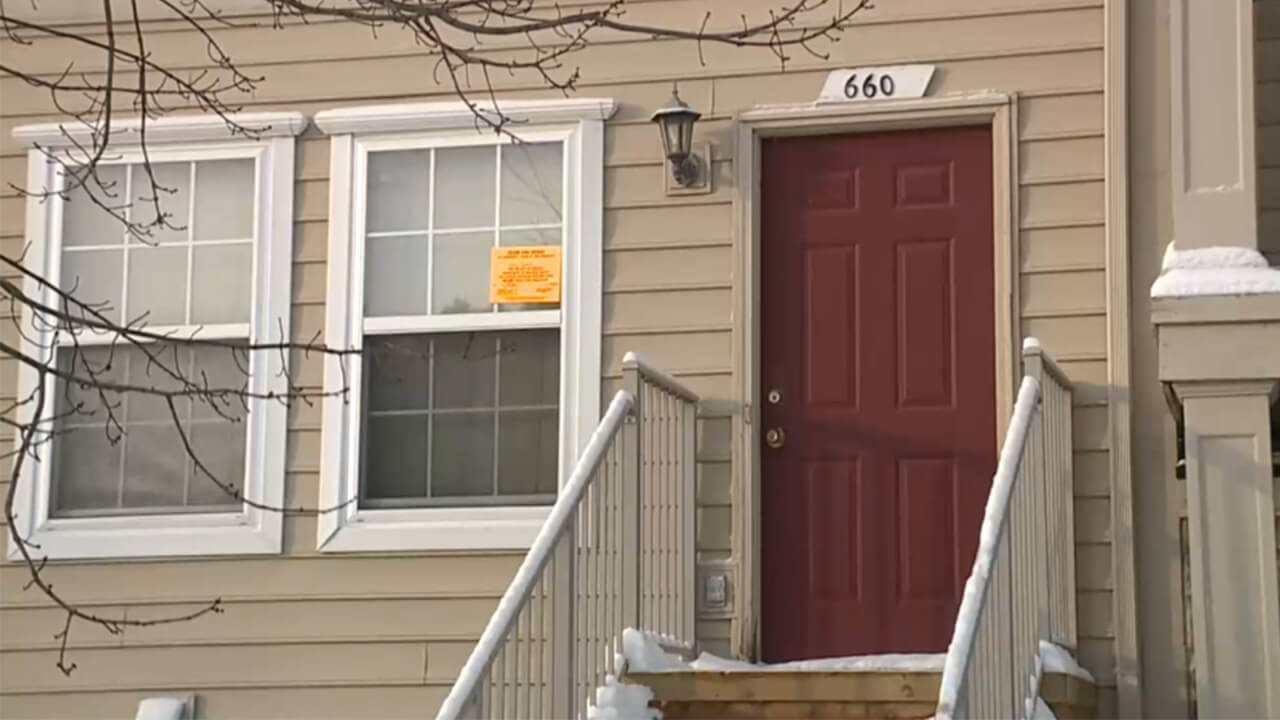 Sheriff says Michigan mother abandoned three kids in squalor for years