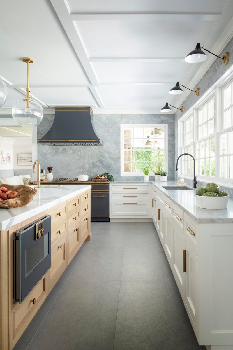 10) Lay a Large-Scale Tile