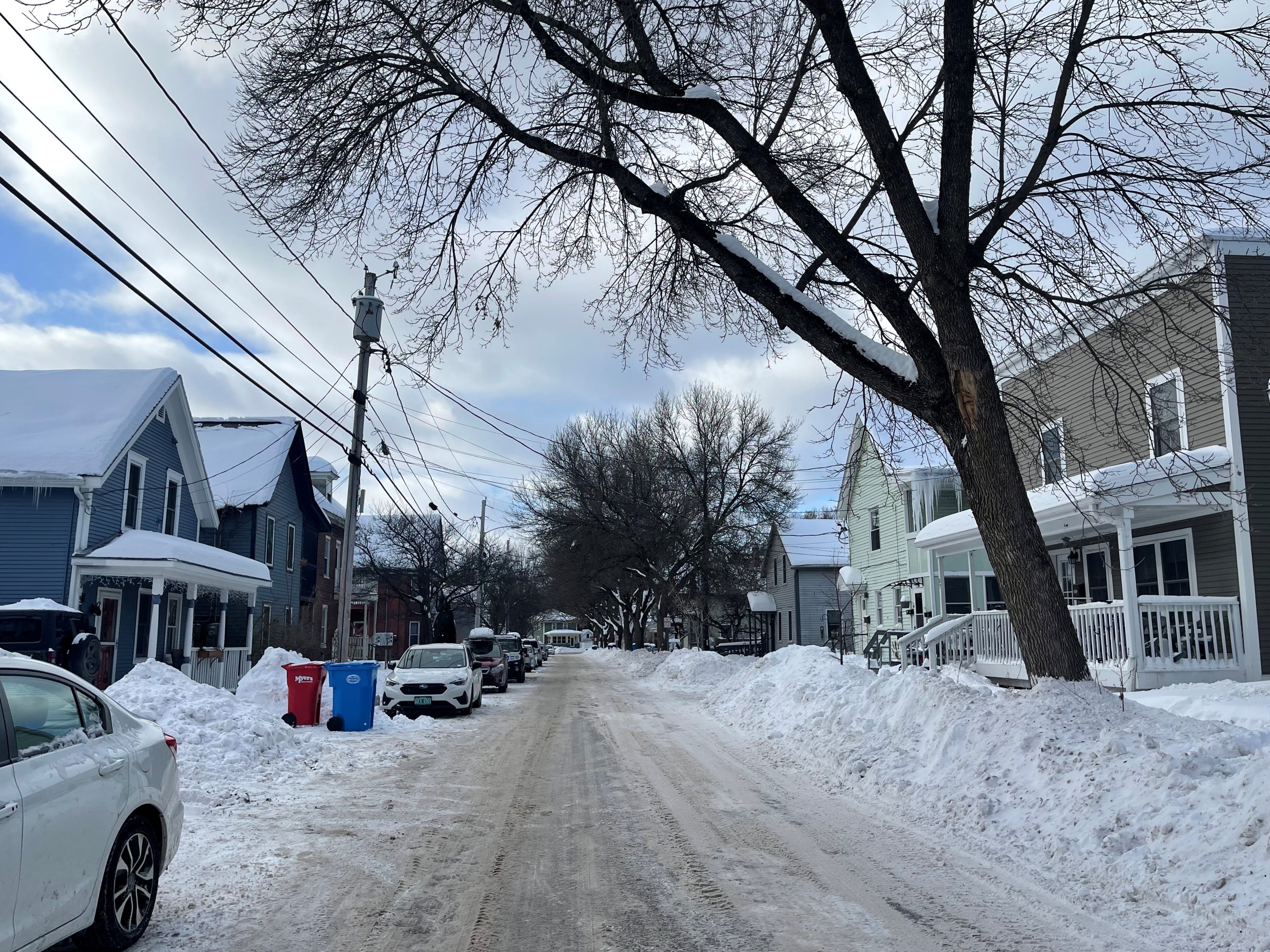 Cold system for 'snow lovers' approaching Vermont next week, NWS says ...