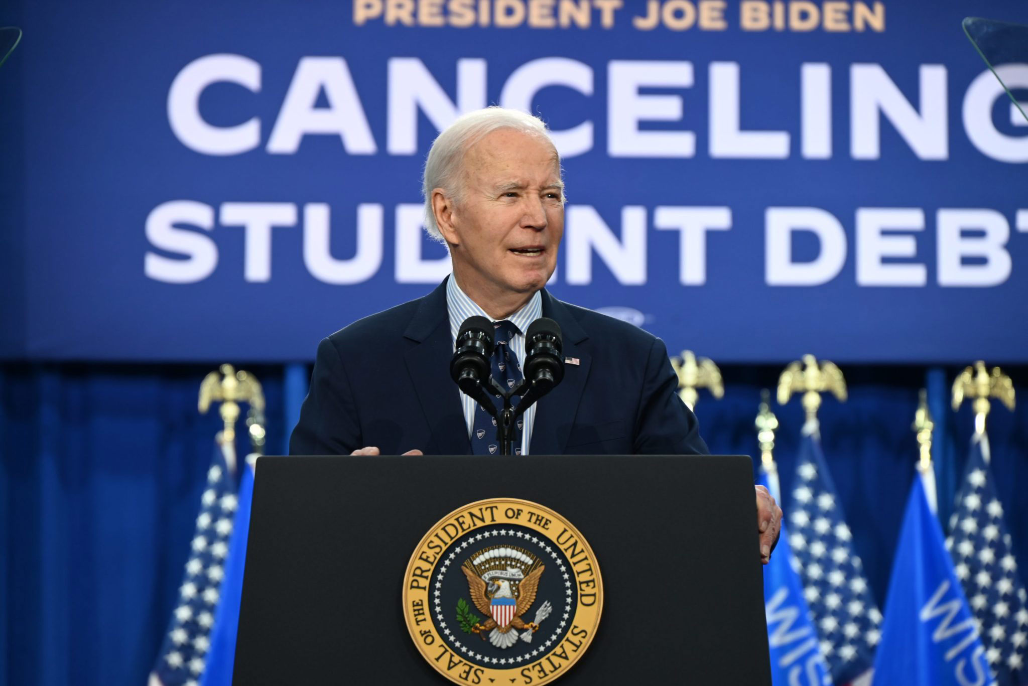 Appeals court blocks student loan relief for 8 million borrowers Appeals court blocks student loan relief for 8 million borrowers