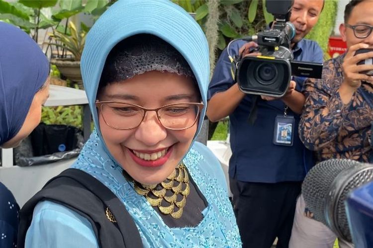 Plt Kepala BPS Amalia Adininggar Widyasanti tiba di Istana Kepresidenan Jakarta menjelang pelantikan, Rabu (19/2/2025).