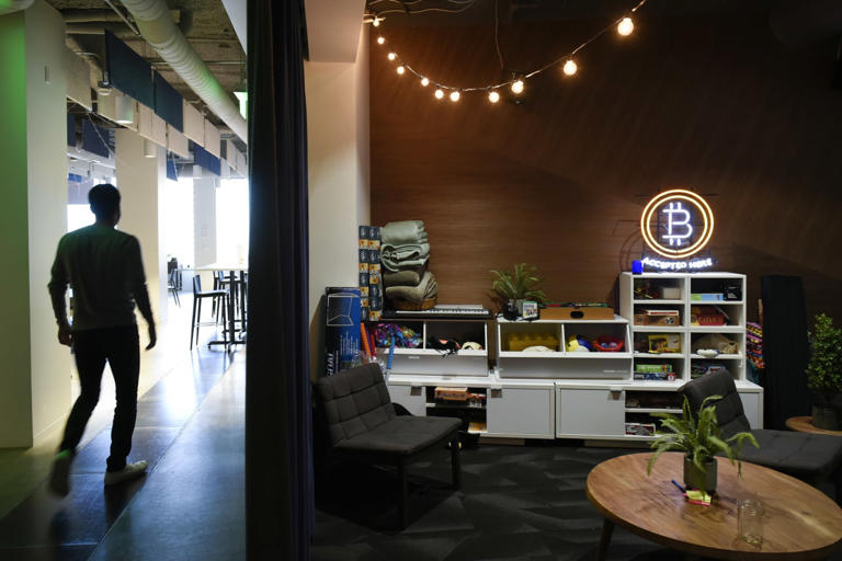 A Lingering Question at Coinbase: Who Really Owns the Customers’ Crypto?