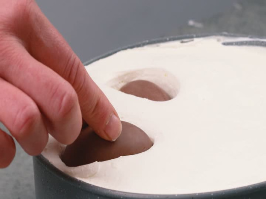 Leckere Vanille- und Schokoladenkuchen-Idee