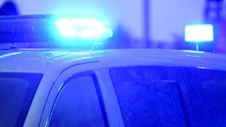 Crash partially shuts down expressway near I-90/94 split; ISP says ...