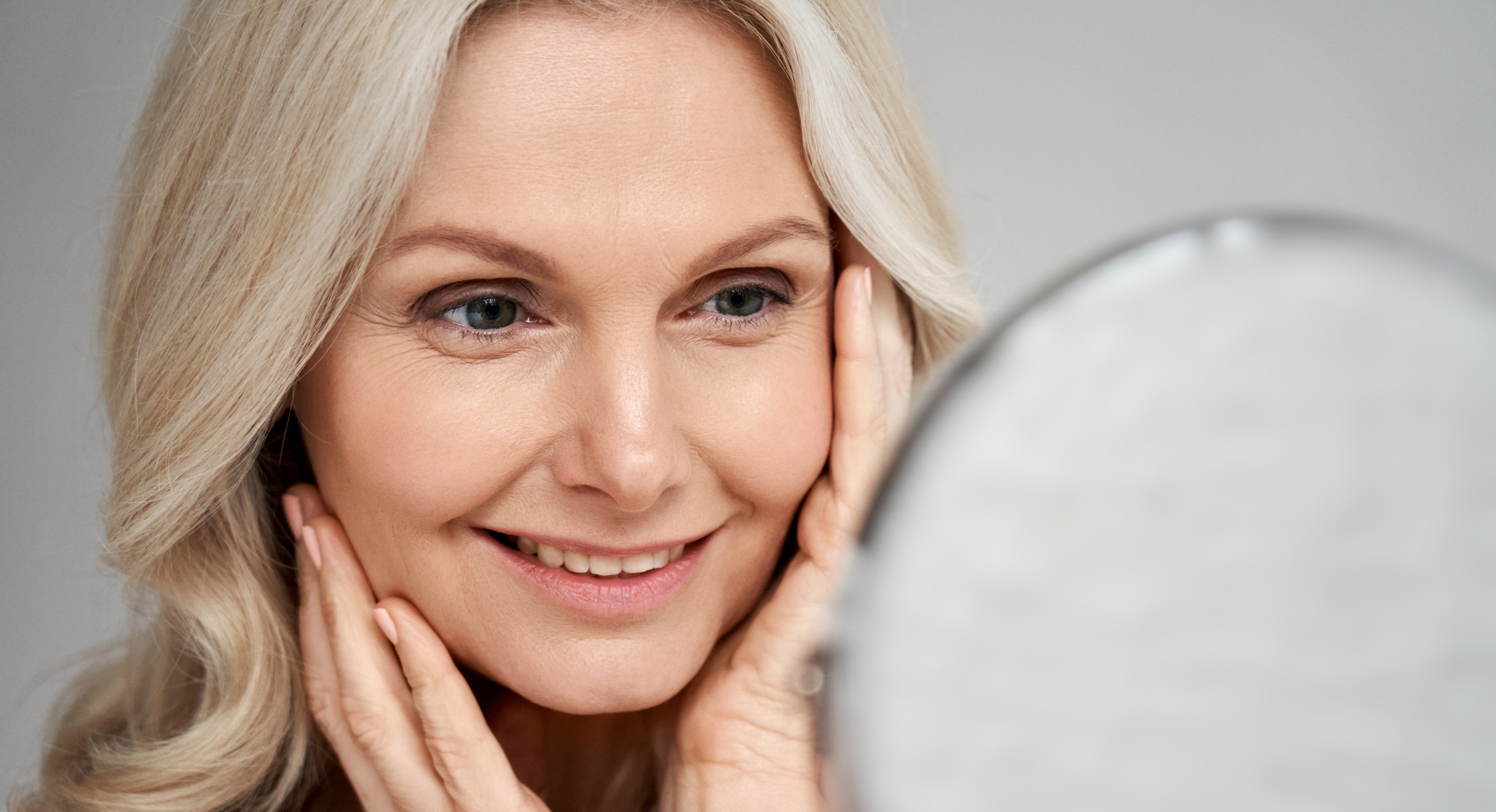 Schöne Haut: Die besten Tricks gegen feine Linien und Falten