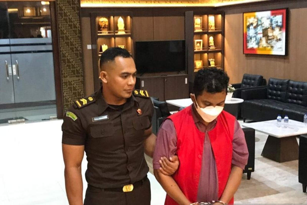 Jejak Ilalang yang Menghilang Saat Disusuri