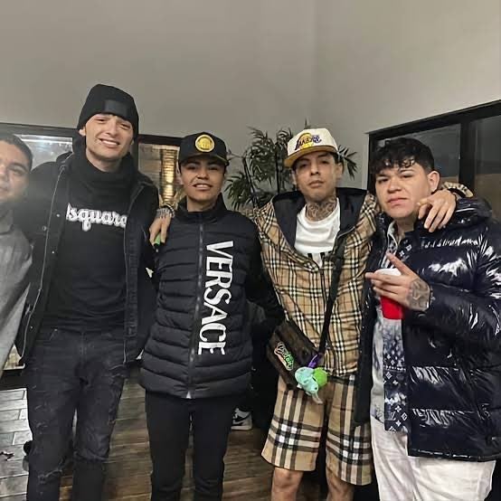 Natanael Cano lanza indirecta a Peso Pluma y Junior H en redes