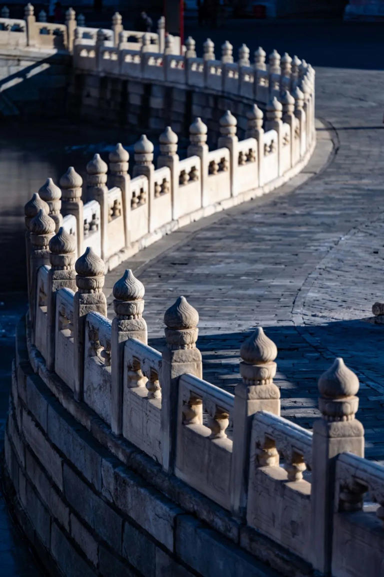 花700多年画出一条线，用中式色彩惊艳世界