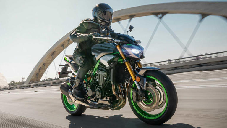 CBS日本公式アカウント The Most Powerful Motorcycle Under $10,000 In 2025