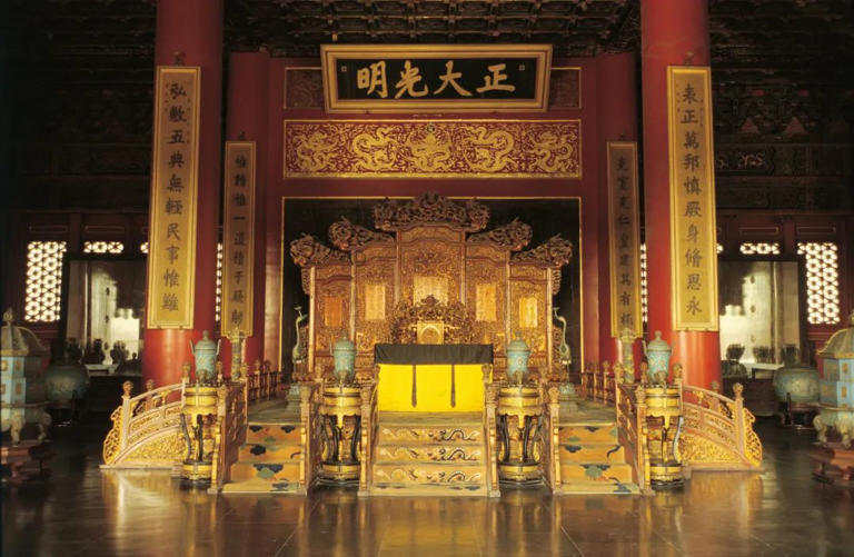 花700多年画出一条线，用中式色彩惊艳世界