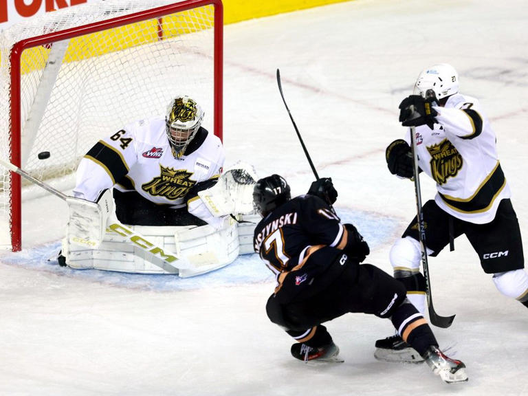 Hitmen clinch playoff spot, Oliver Tulk hits 35-goal mark in shutout of ...