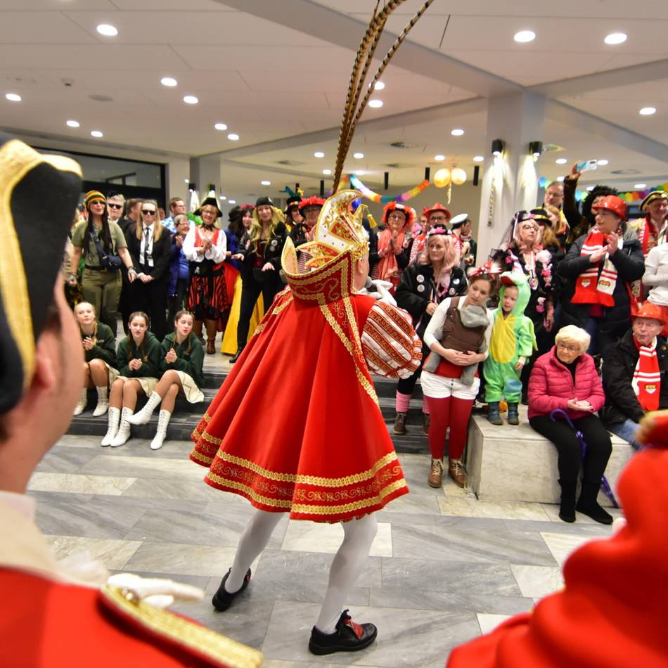 Vieles ausverkauft, aber an Altweiber geht noch was