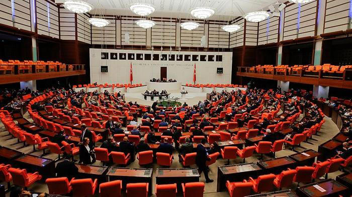 AK Parti'den bir ilk! TBMM Başkanlığına sunuldu