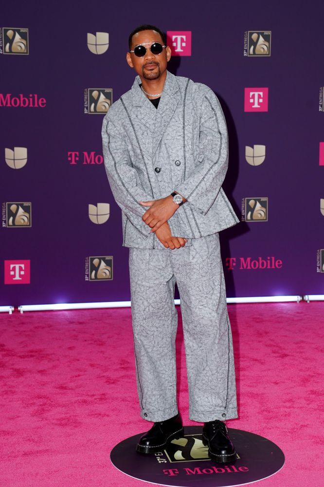 Premio Lo Nuestro 2025 Red Carpet Photos: Will Smith, Thalia & More