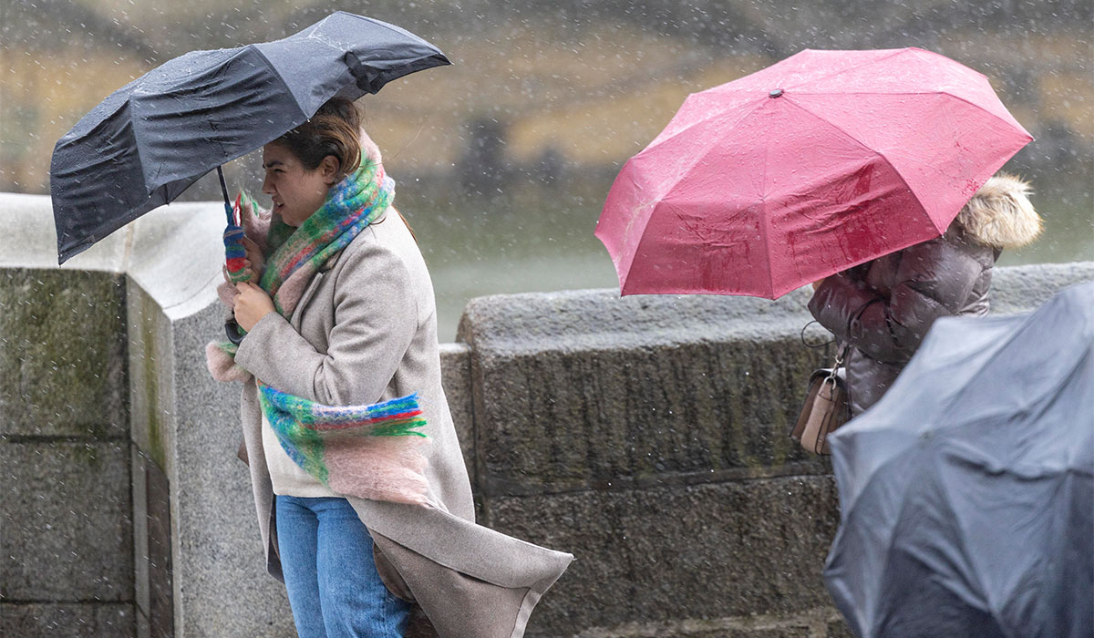 Rain on the way as Met Éireann forecasts a drop in temperatures