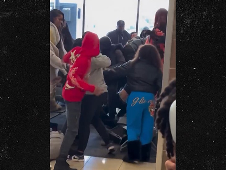 Huge Brawl Breaks Out at Atlanta Aiport