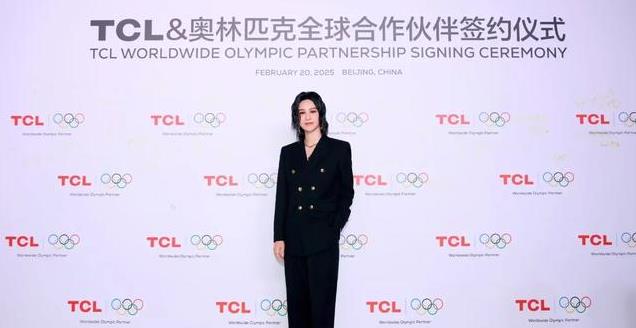 尚雯婕再度亮相！简约时尚造型惊艳全场，个性魅力令人折服！