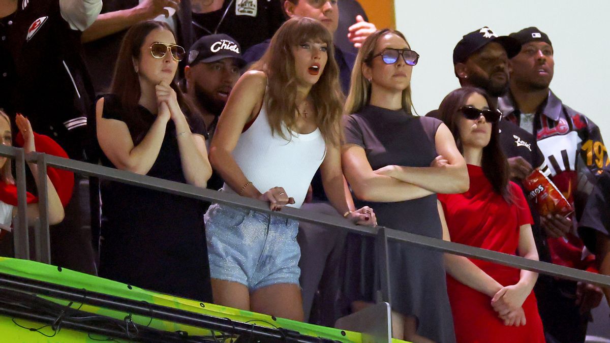 Don't fall for this story about woman divorcing husband because he