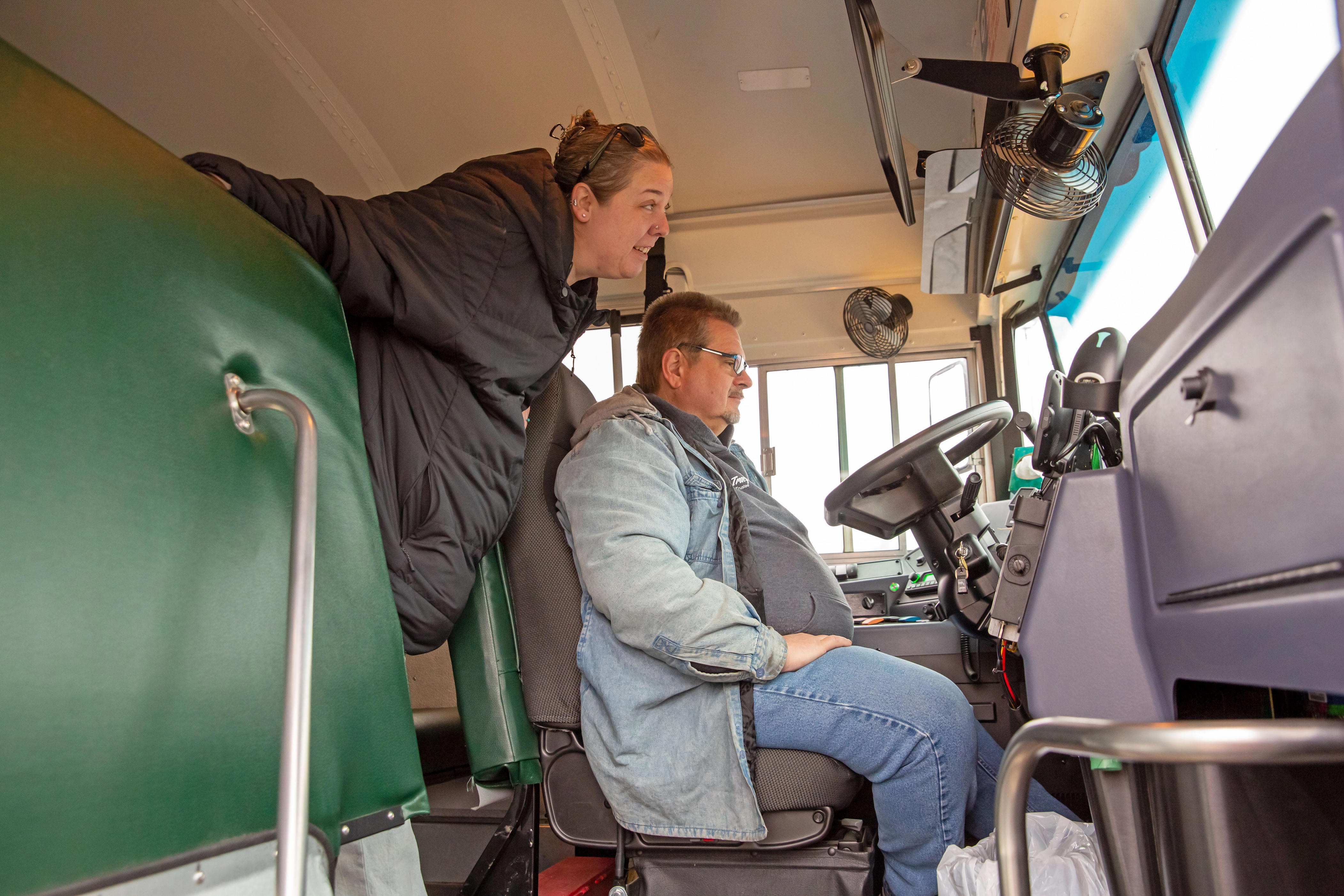 Test drive a bus recruiting event puts drivers behind the wheel