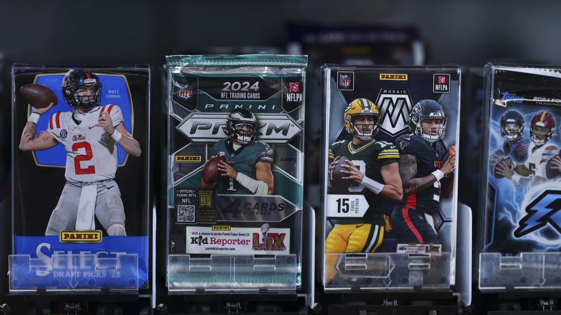Topps becomes exclusive NFL trading card, for the first time since 2016