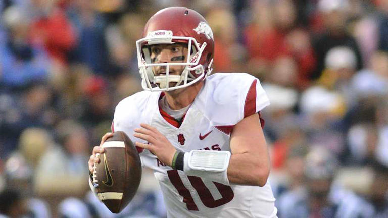 Pressure plan: Arkansas’ quarterbacks respond to discomfort in spring ball
