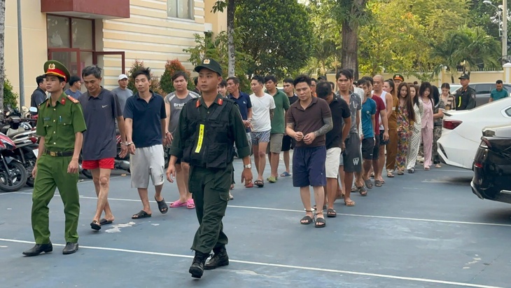 Công an TP.HCM phá đường dây ma túy liên tỉnh, bắt nhiều người trong một gia đình