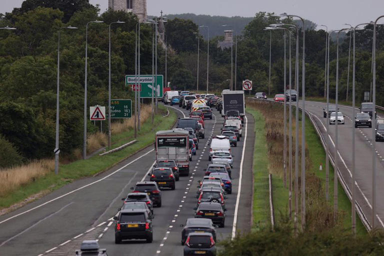 North Wales prepares as Easter getaway rush begins despite soaring fuel ...