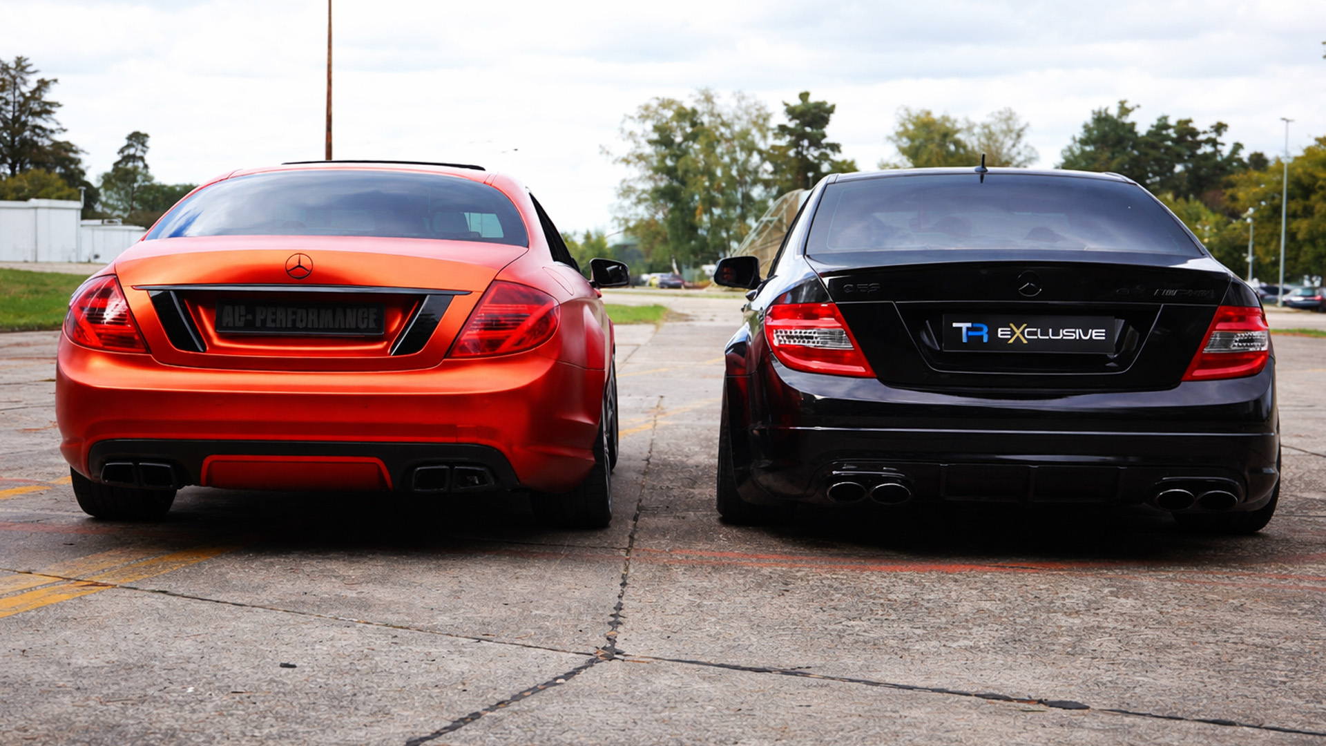 Mercedes C63 AMG vs CL500e engine sound comparison