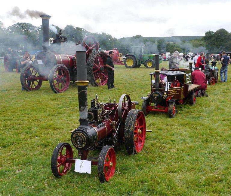 PICTURES Shanes Castle Steam Engine Rally: Enjoy our range of pictures ...