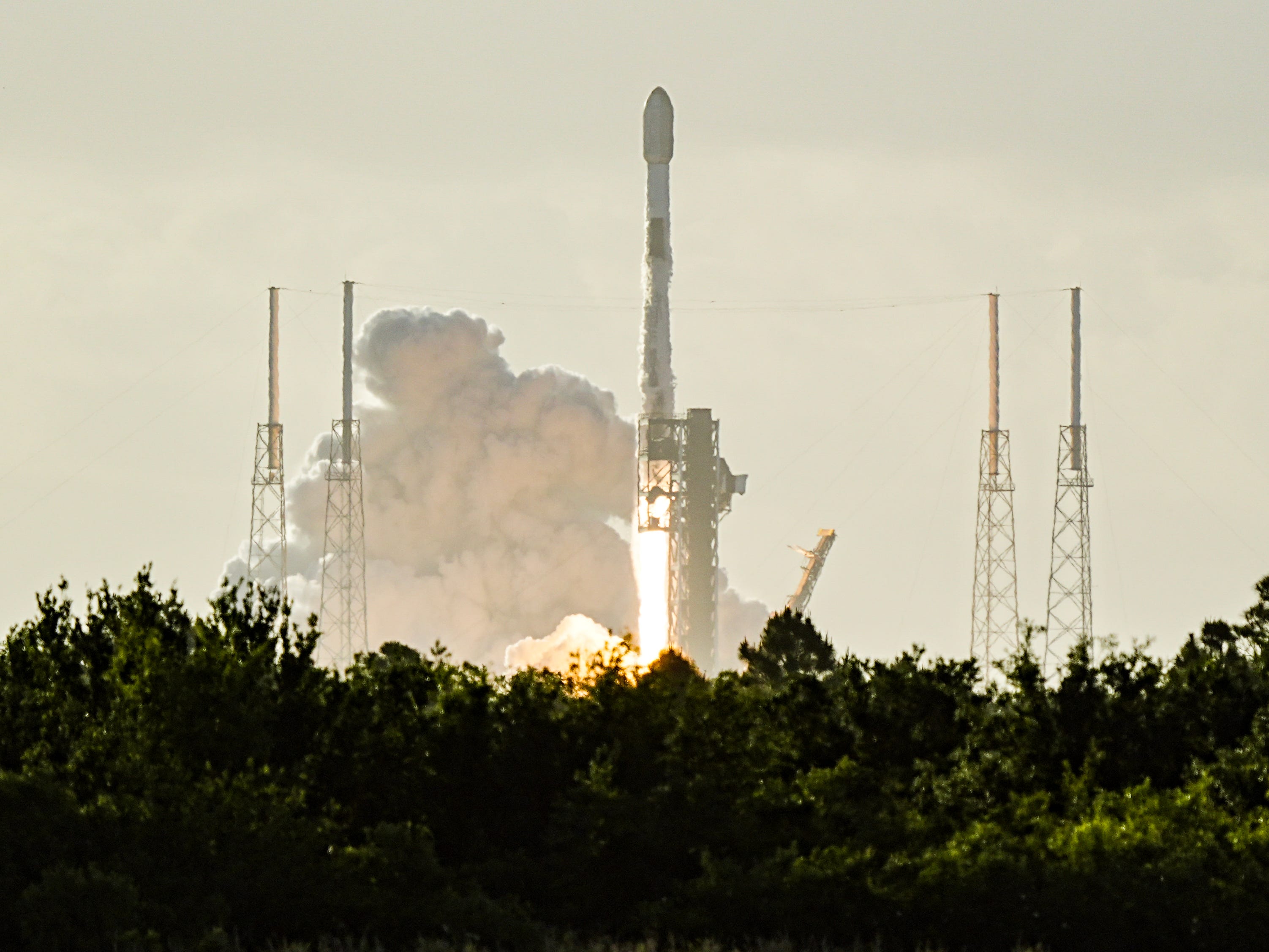SpaceX targets Falcon 9 rocket launch on May Day from Cape Canaveral