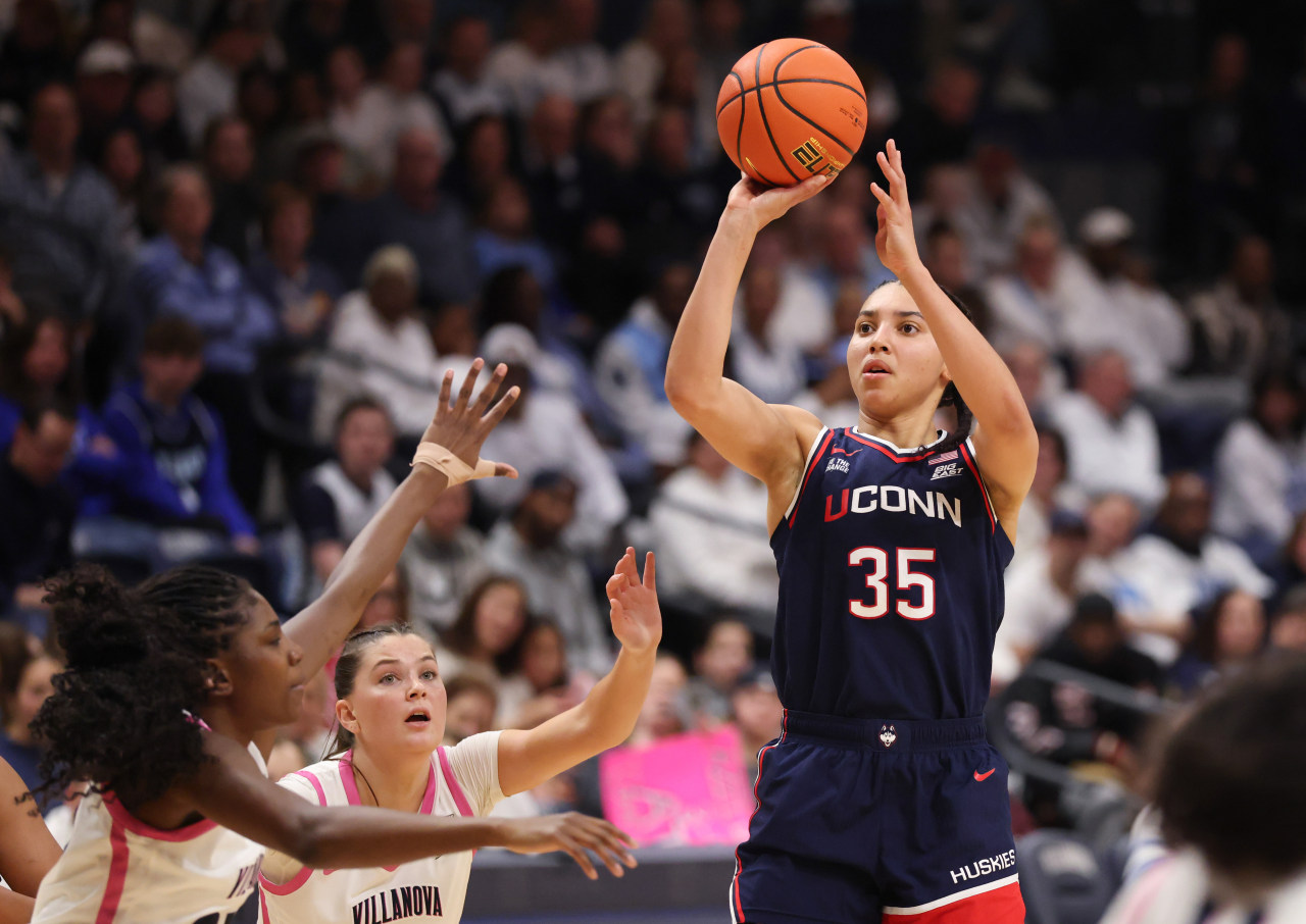 The UConn sharpshooter who turned into the nation’s best 3-point specialist