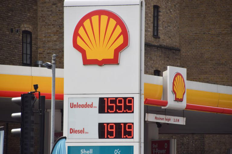 UK on high alert as fuel rationing fears triggered and petrol prices ...