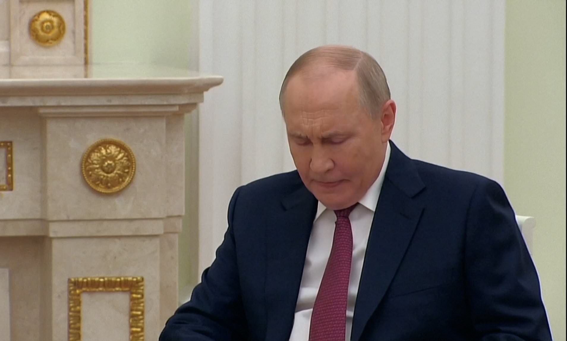 Moment grim-faced Putin squirms in his seat as Armenian PM hails the ...