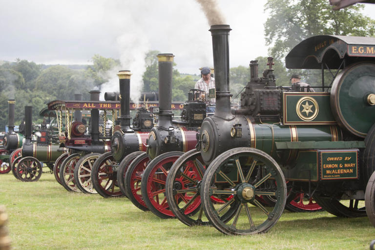 PICTURES Shanes Castle Steam Engine Rally: Enjoy our range of pictures ...