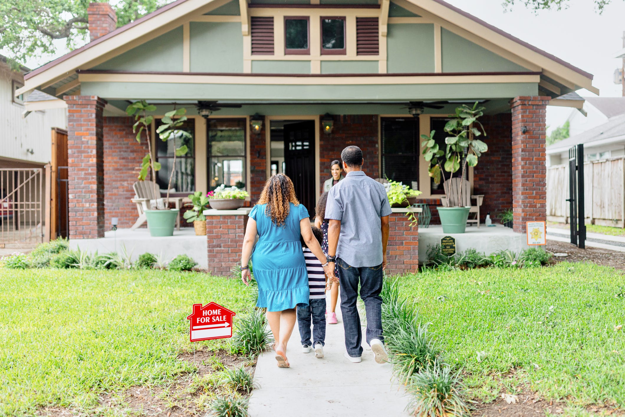 The Inside Outside Guys: Avoid mistakes with a trusted realtor