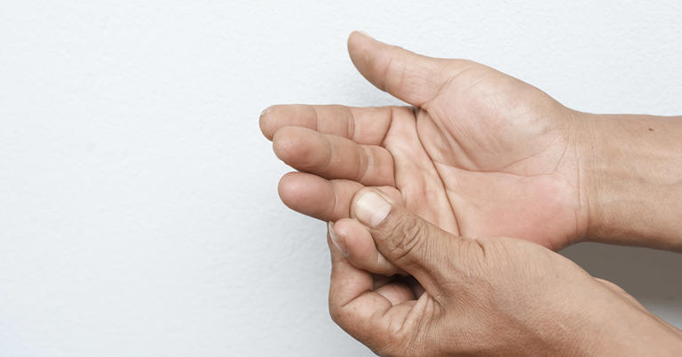 Reasons you could have numbness or tingling sensations in your hand