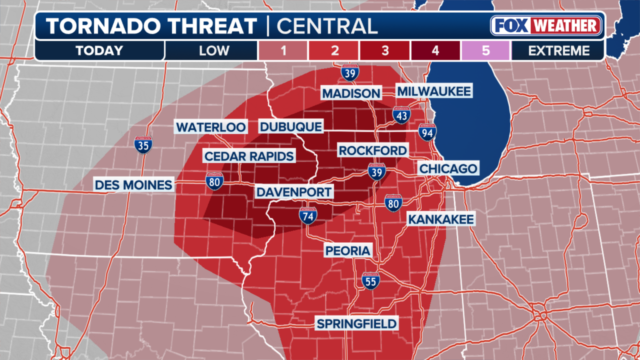 Chicago weather: Live updates on severe storm threat, tornado risk and ...