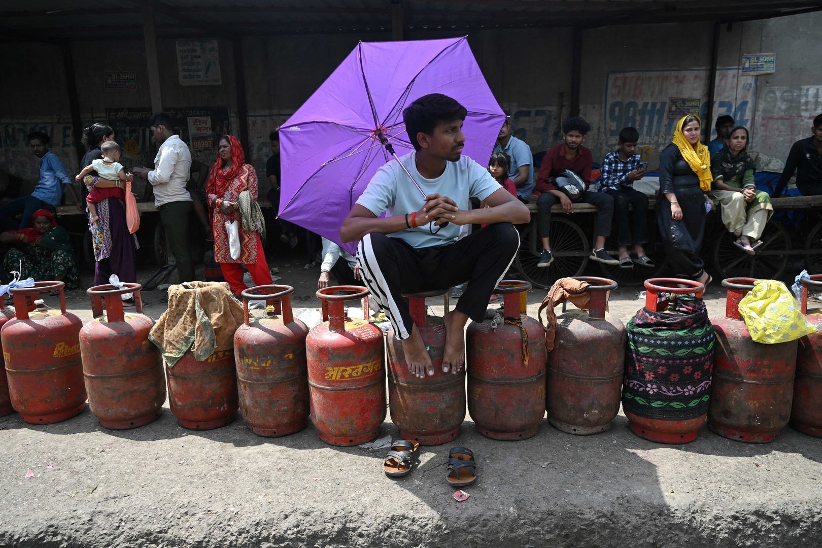 Oil shock triggers global price spikes as Iran war drags on