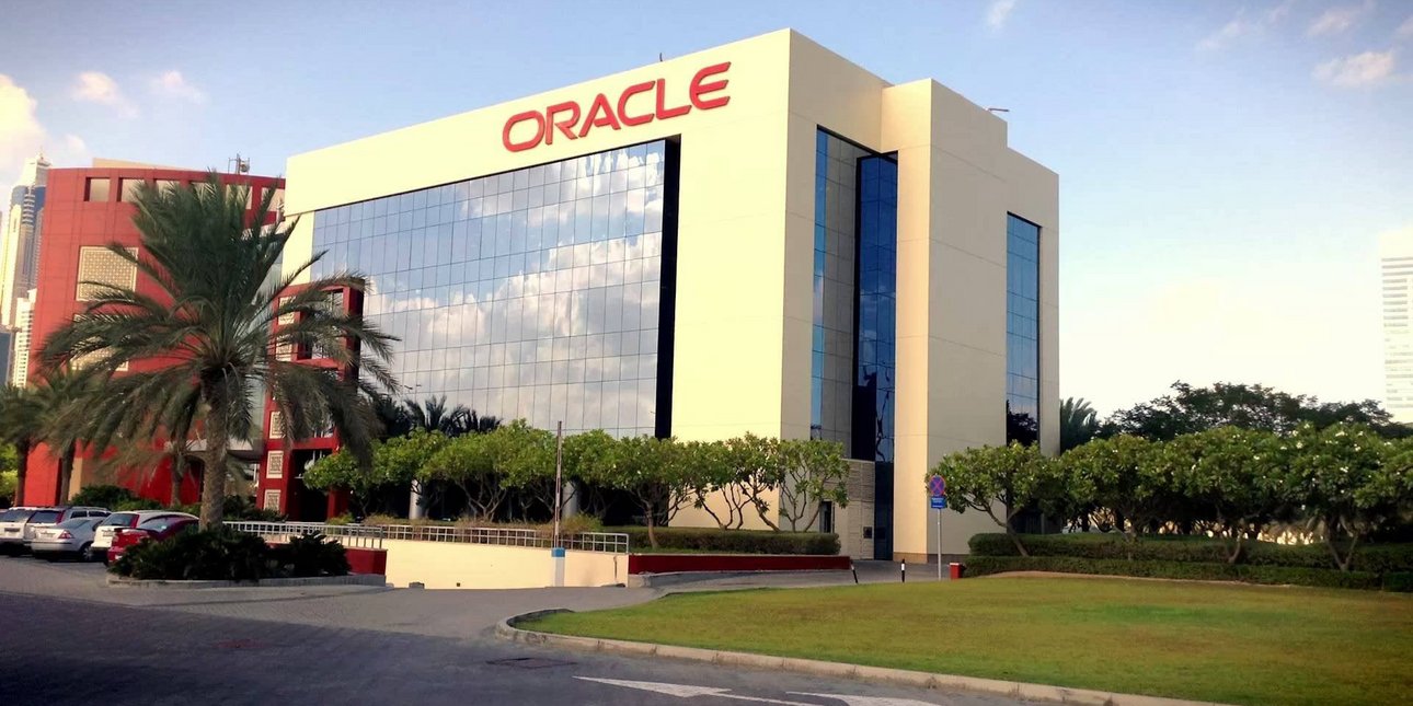 Το Ιράν εξαπέλυσε επίθεση στα γραφεία της Oracle στο Ντουμπάι και της ...
