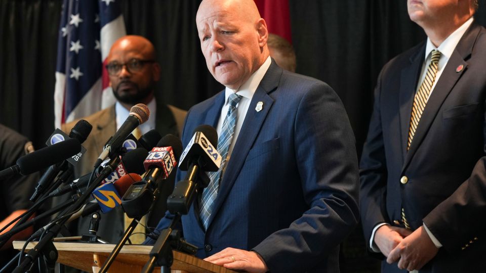 Law enforcement leaders propose guidelines to restore trust amid ...