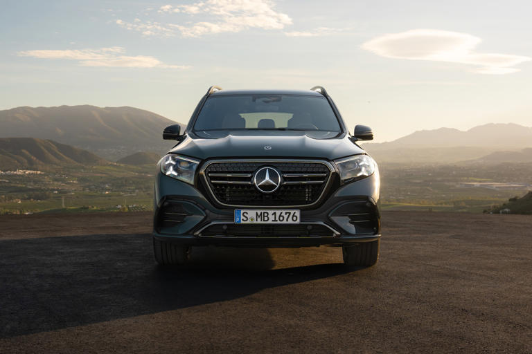2027 Mercedes-Benz GLS: 'S-Class of SUVs' gets major facelift