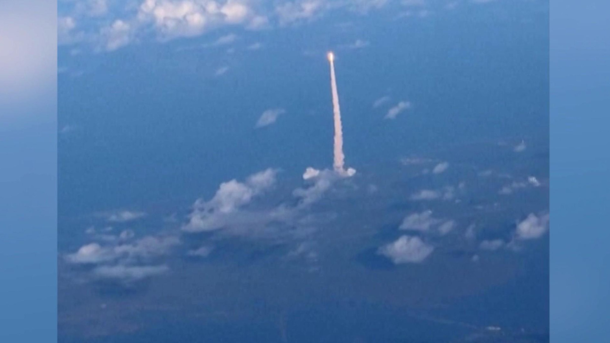 Artemis II verso la Luna, il lancio visto dai passeggeri in volo sulla ...